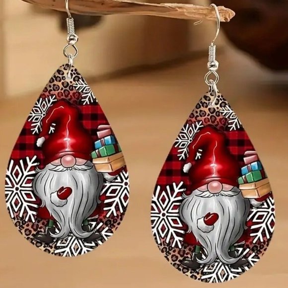 3/$12~Christmas Gnome Earrings - Picture 1 of 2